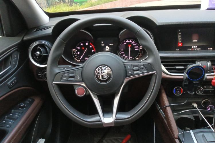 Used Alfa Romeo Stelvio 2017 2.0T 200HP Elite Edition
