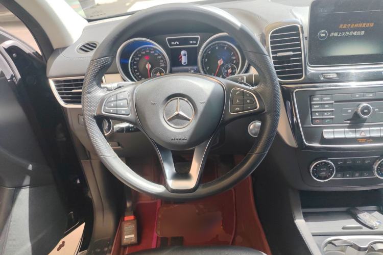 Used Mercedes-Benz GLE Coupe 2017 GLE 400 4MATIC Coupe SUV Steering Wheel