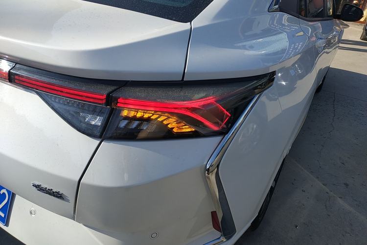 Used Dongfeng Aeolus Yixuan 2020 230T Automatic Dazzle Track Edition