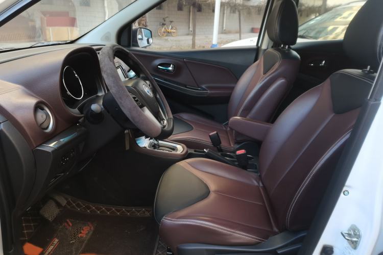 Used Venucia M50V 2017 1.6L XL CVT Luxury Edition
