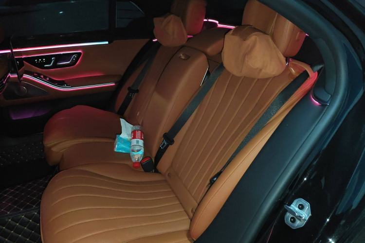 Used Mercedes-Benz S-Class 2023 S 400 L Luxury Model Left Rear Seat