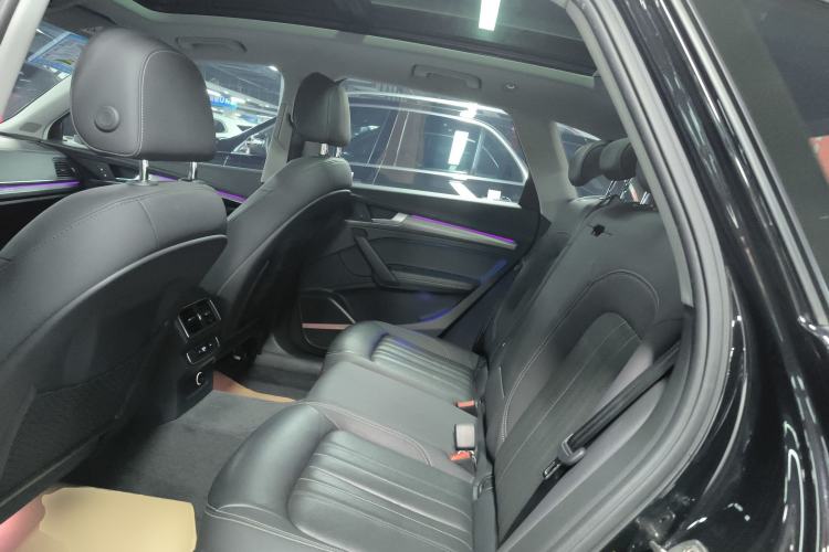 Used Audi Q5L 2022 45T Luxury Dynamic Model
