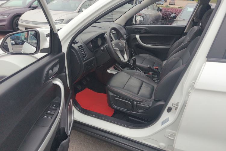 Used CHANGAN CS35 2016 1.6L Manual Luxury Model China V Standard
