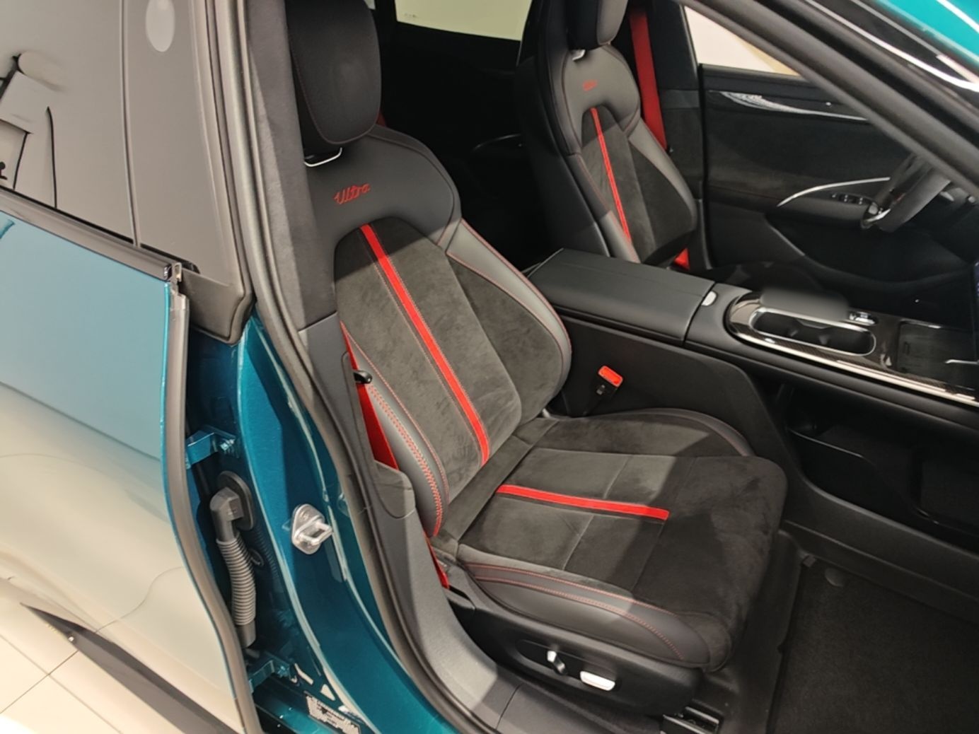 Xiaomi Auto SU7 Ultra 2025 Ultra Model — снимка 19