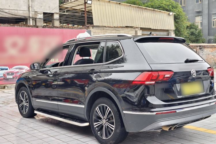Used Volkswagen Tiguan L 2019 Updated Version 330TSI Automatic Two-Wheel Drive Panoramic Comfort Edition China VI Standard