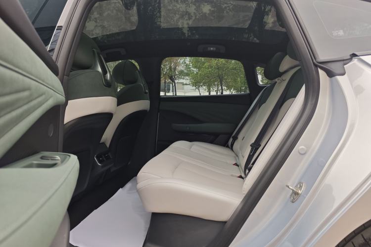 Used Nissan N7 2025 625 Max Interior 3