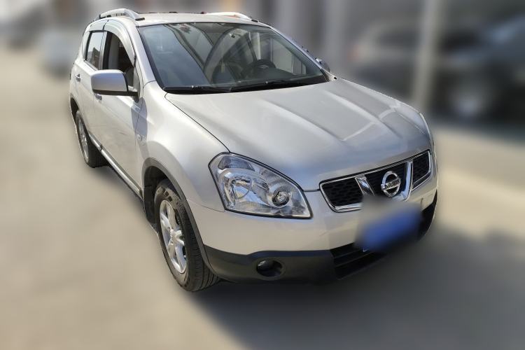 Used Nissan Qashqai 2012 2.0 XL Fire 6MT 2WD Front Right 45 Deg