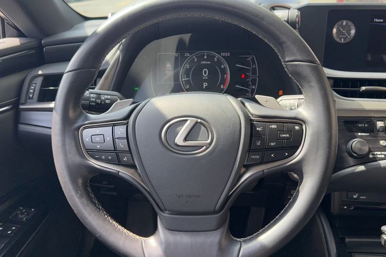 Used Lexus ES 2020 200 Excellence Edition
