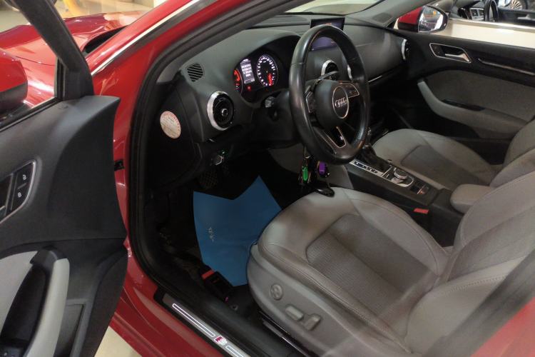 Used Audi A3 2018 30th Anniversary Edition Sportback 35 TFSI Fashion Model
