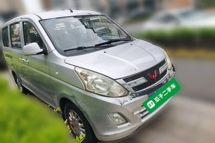 Used Wuling Rongguang V 2016 1.2L Standard Version
