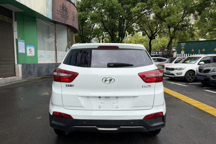 Used Hyundai ix25 2015 1.6L Automatic Two-Wheel Drive Smart GLS Trim
