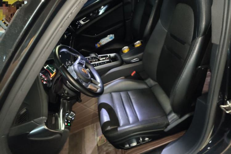 Used Porsche Panamera 2017 Panamera Executive Long Wheelbase 3.0T Left Front Seat