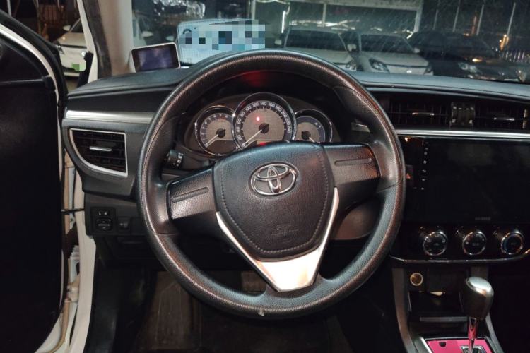Used Toyota Corolla 2014 1.6L CVT GL Steering Wheel
