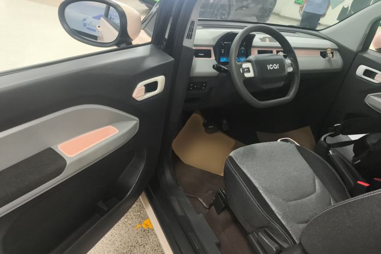 Used Chery QQ Ice Cream 2022 120km Conical Shape Lithium Iron Phosphate