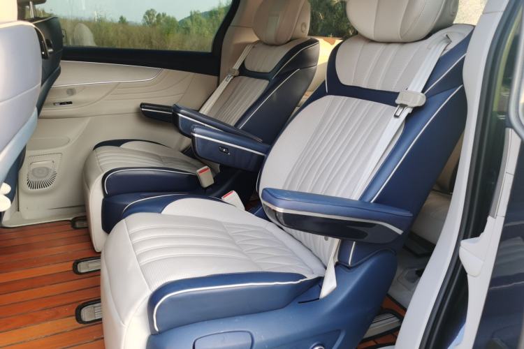 Used Roewe iMAX8 2022 400TGI Celebration Edition Left Rear Seat