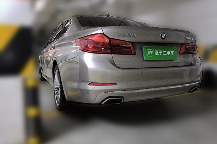 Used BMW 5 Series 2018 525Li Luxury Package
