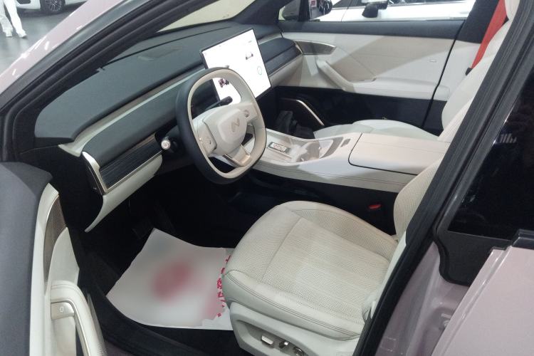 Used ONVO L60 2024 60 kWh Rear-Drive Version Left Front Seat