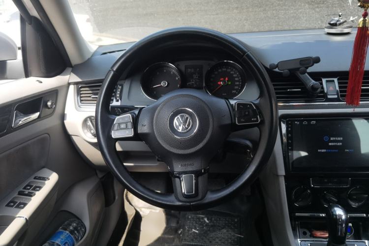 Used Volkswagen Bora 2014 1.6L Automatic Fashion Model
