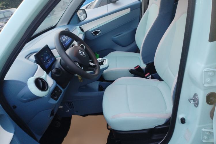 Used Dongfeng NAMMI BOX 2022 Light Wind Edition 201KM Advanced Model Left Front Seat