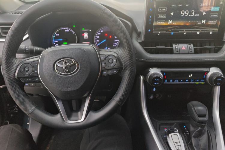 Used Toyota Wildlander 2020 Dual-Engine 2.5L E-CVT Two-Wheel Drive Luxury Edition Center Console