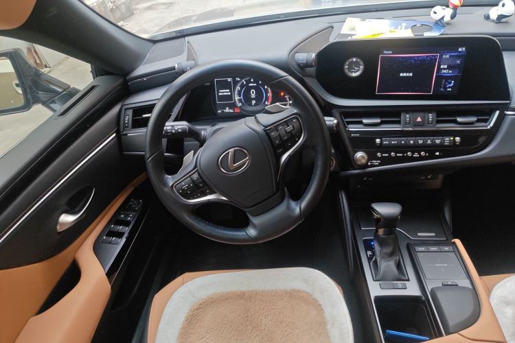 Used Lexus ES 2021 200 Excellence Edition