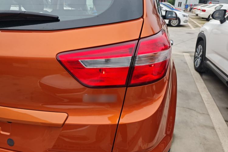 Used Hyundai ix25 2016 1.6T Dual-Clutch Two-Wheel Drive Smart GLS Model
