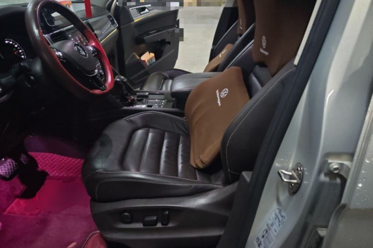 Used Volkswagen Teramont 2019 330TSI Two-Wheel-Drive Luxury Edition China VI Standard
