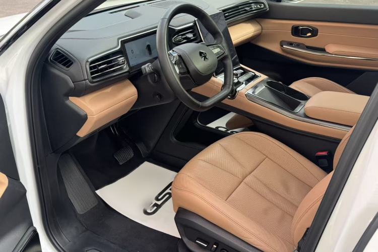 Used Nio ES8 2020 415 km Range 7-Seater Version