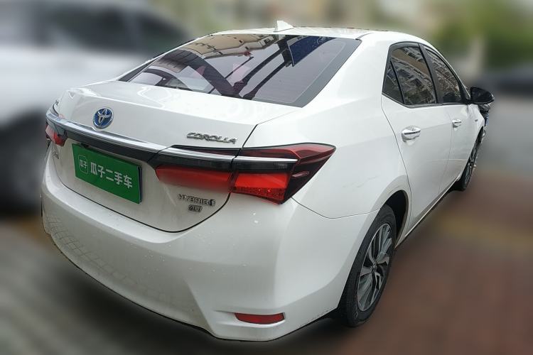 Used Toyota Corolla 2017 Revised Dual-Engine 1.8L E-CVT Leading Edition Rear Right 45 Deg