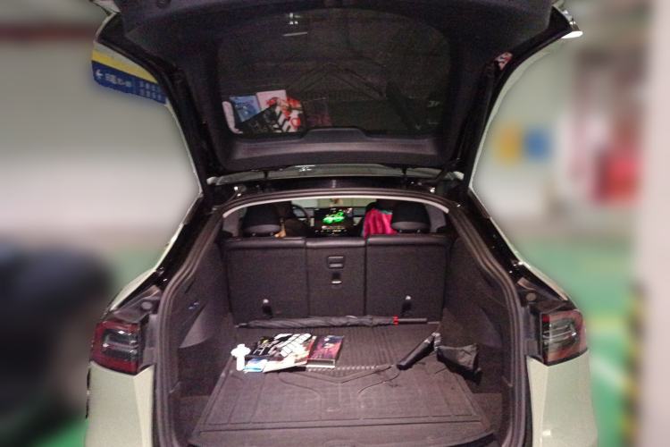 Used Tesla Model Y 2022 Long-Range All-Wheel-Drive Version