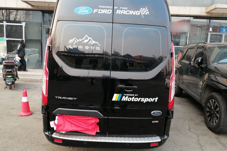 Used Ford Transit 2019 2.0T Diesel Commercial & Travel Mid-axle Mid-roof 9-Seater China VI