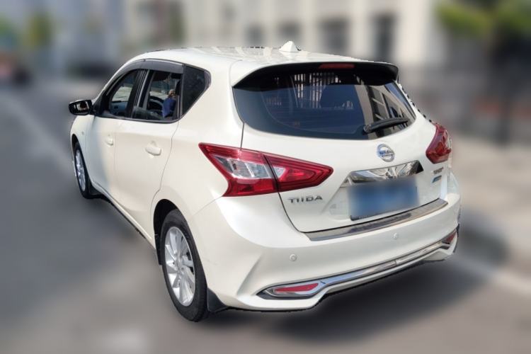 Used Nissan Tiida 2016 1.6L CVT Cool Dynamic Edition