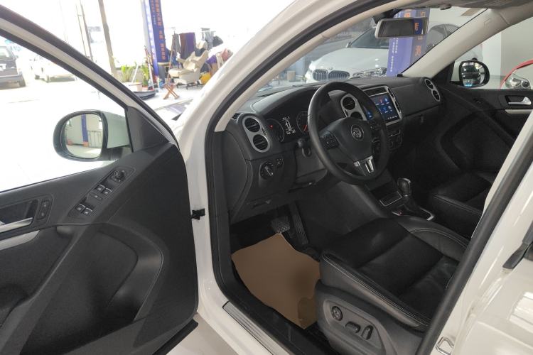 Used Volkswagen Tiguan 2017 300TSI Automatic Two-Wheel Drive Silk Road Comfort Edition Driver Seat