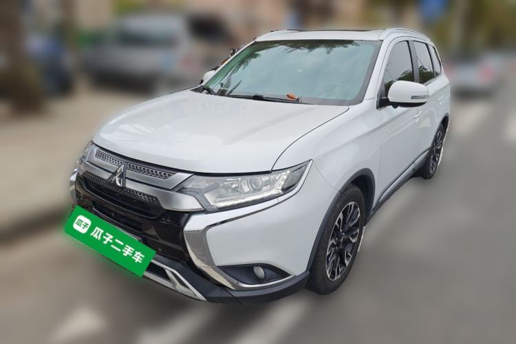 Used Mitsubishi Outlander 2019 2.0L Two-Wheel Drive Comfort Edition 5 Seats China VI Standard