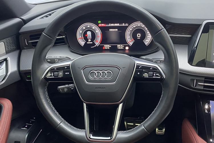 Used Audi Q6 2024 45 TFSI quattro Black Warrior Edition 6 Seats
