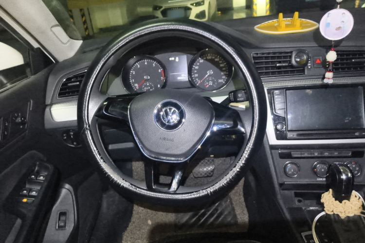 Used Volkswagen Lamando 2015 230TSI DSG Fashion Edition