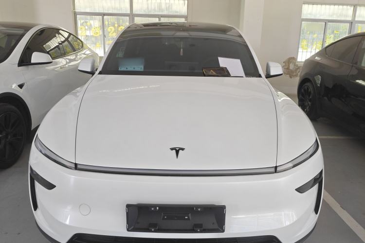 Used Tesla Model Y L 2025 Model Long-Range All-Wheel-Drive Version