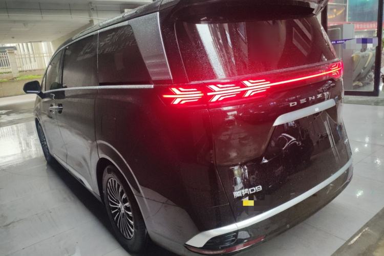 Used Denza D9 2024 DM-i 980 Four-Wheel Drive Prestige Model
