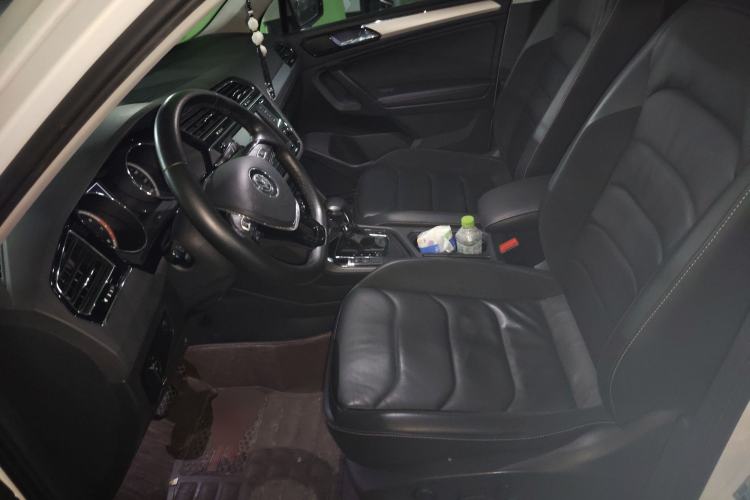 Used Volkswagen Tiguan L 2018 330TSI Automatic Two-Wheel Drive Luxury Edition Left Front Seat