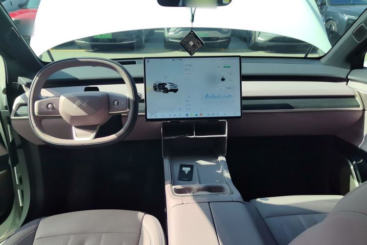 Used ONVO L60 2024 60 kWh Rear-Drive Version