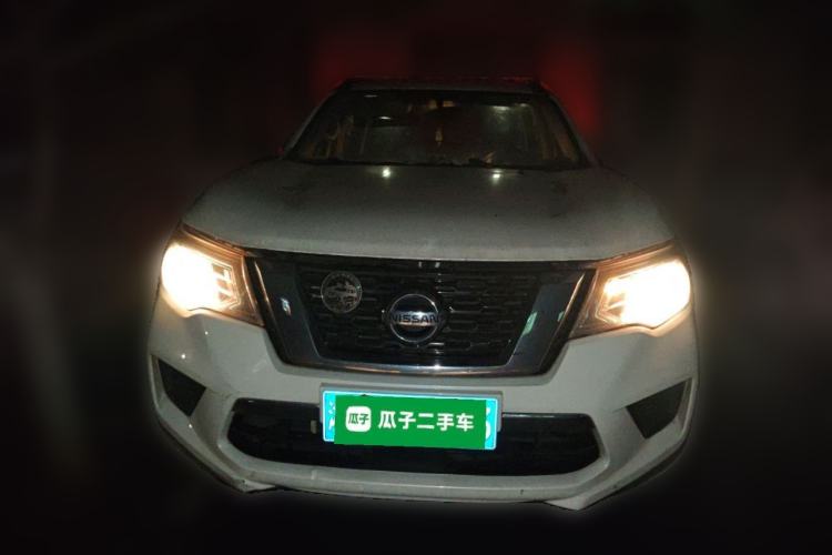 Used Nissan Terra 2018 2.5L Manual Two-Wheel Drive Elite Edition Front