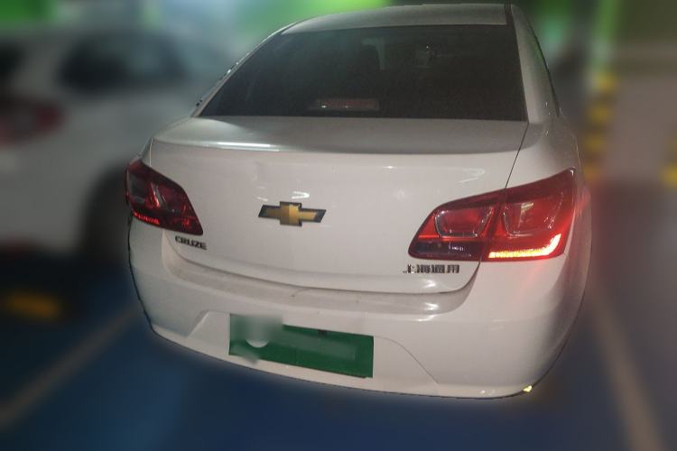 Used Chevrolet Cruze 2015 1.5L Classic SL MT
