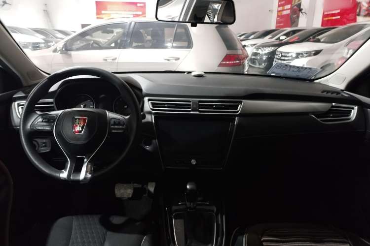 Used Roewe i5 2020 1.5L Automatic 4G Connected Linghao Edition
