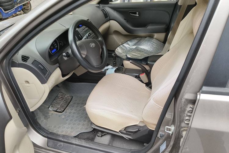 Used Hyundai Celesta 2011 1.6L Manual Comfort Edition Driver Seat