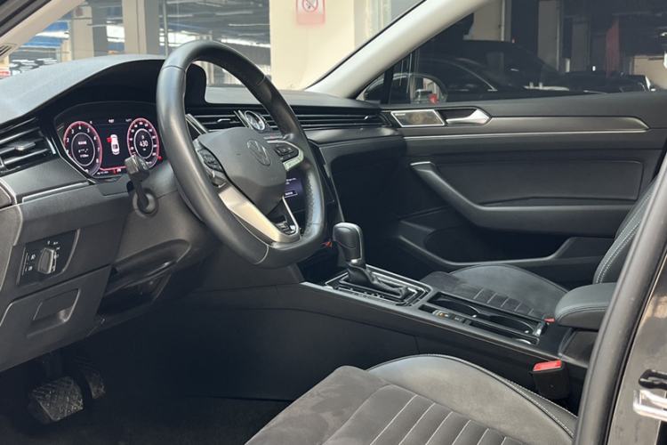 Used Volkswagen Magotan 2020 330TSI DSG Luxury Edition