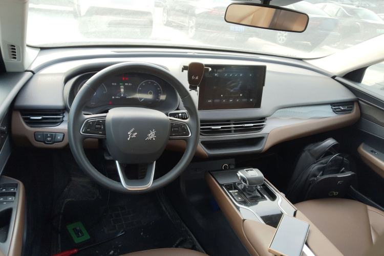 Used Hongqi E-QM5 2022 431 km Charge & Enjoy Edition
