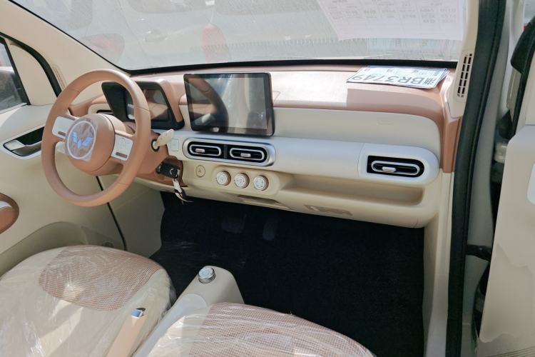 Used Wuling Hongguang MINIEV 2024 3rd Generation 215km Youth Edition