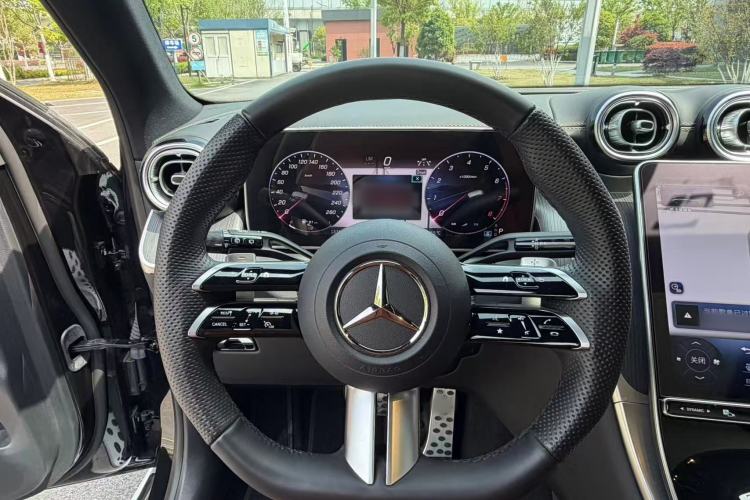 Used Mercedes-Benz GLC 2023 Facelift GLC 260 L 4MATIC Luxury Version 5 Seats Exterior 10