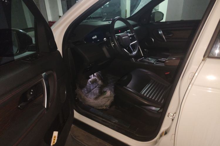 Used Land Rover Discovery Sport 2022 249 PS R-Dynamic S Performance Edition 5 Seats Driver Seat