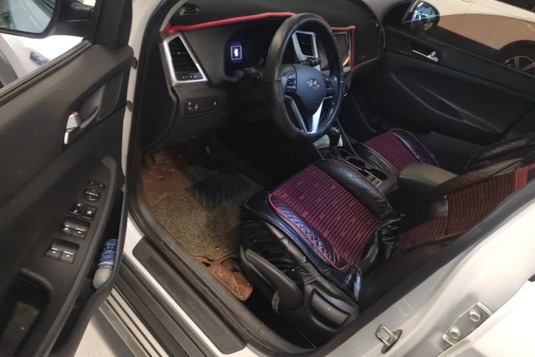 Used Hyundai Tucson 2015 1.6T Dual-Clutch Two-Wheel-Drive Smart Model
